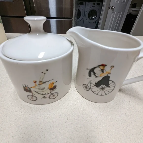 Cream and sugar set - Picture 1 of 8